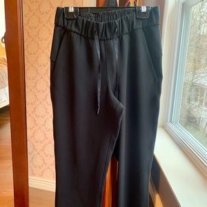 Lululemon on the Fly 7/8 woven pant 27”